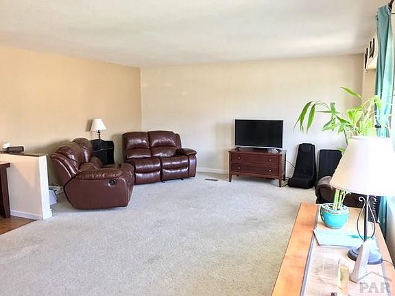 2nd image of 55 Loch Lomond Ln