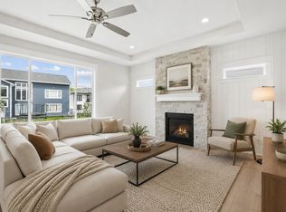 17829 Valley View Dr, Clive, IA 50325