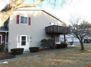 334 Chatham Cir, Warwick, RI 02886