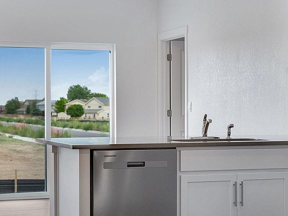 5th image of 1018 Alpine Street