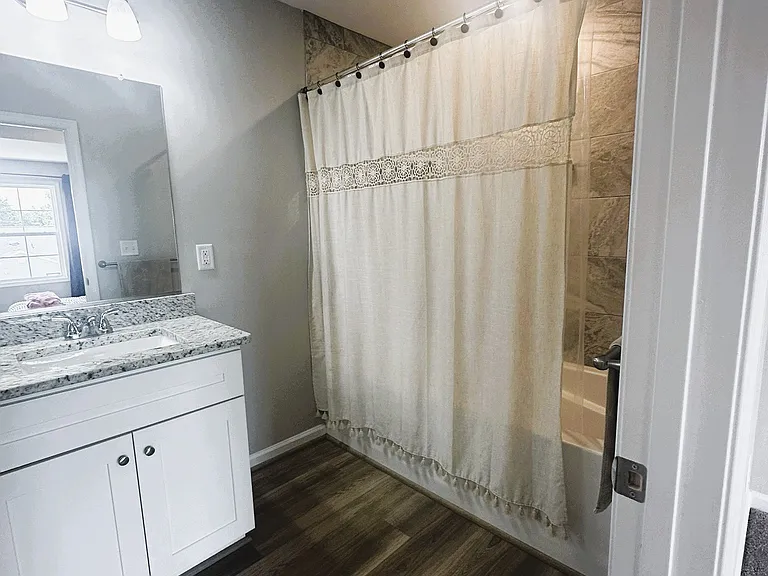Primary ensuite
