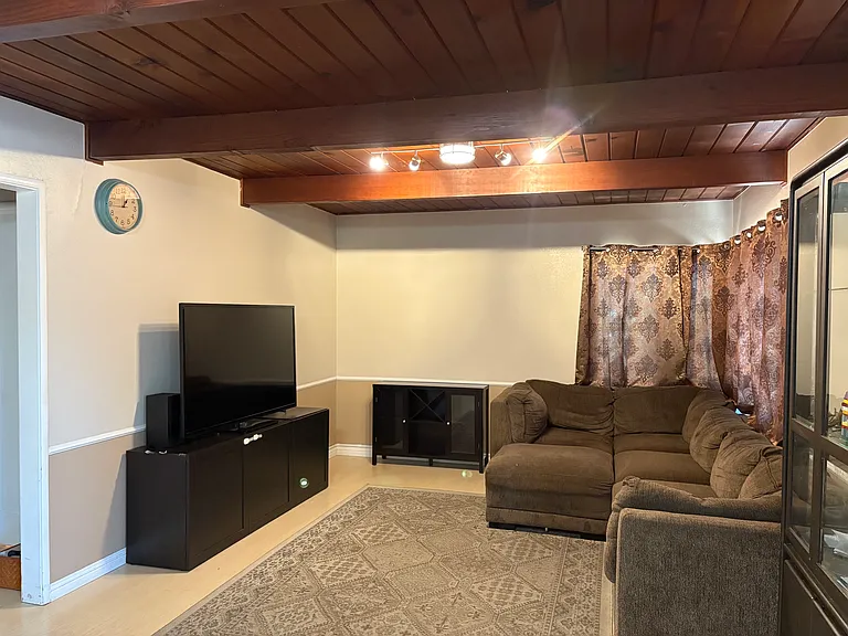 14595 Jerilyn Dr — Photo 7