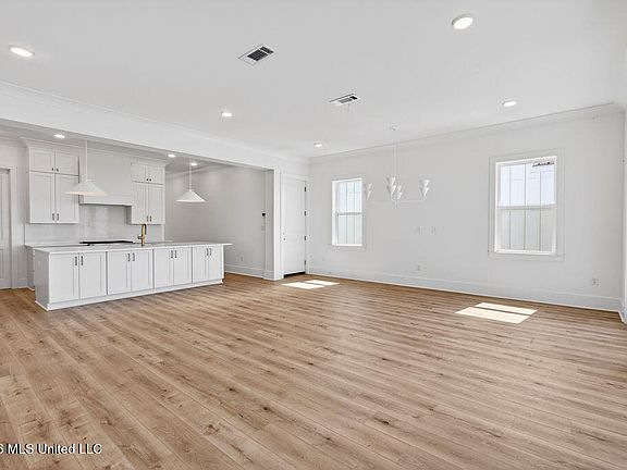 5th image of 26478 W Beach Blvd