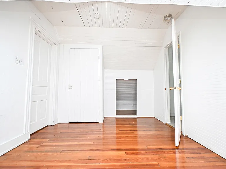 4221 Bell St — Photo 36