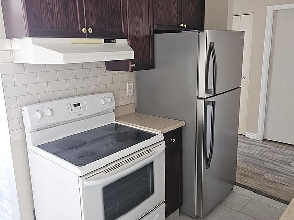 5th image of 10615 110th St NW #301