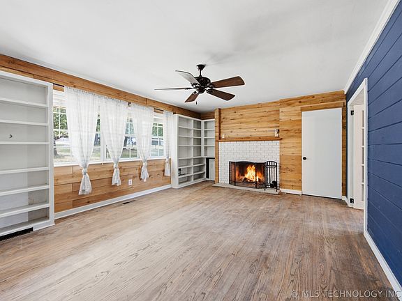 4th image of 1547 E 565th Rd