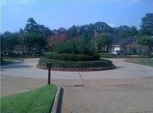 3rd image of 9114 Colonial Gdns
