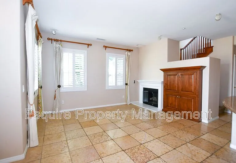 3395 Shadetree Way — Photo 4