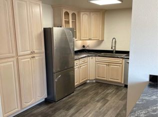 220 W Emerson Ave #9, Hoquiam, WA 98550