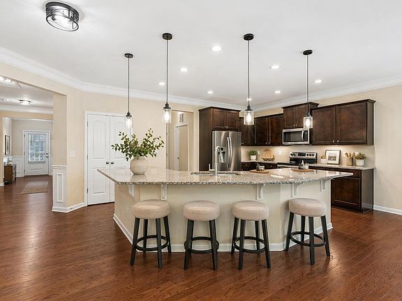 2nd image of 51 Forest Glade Ct