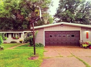2206 9th Ave, Bloomer, WI 54724