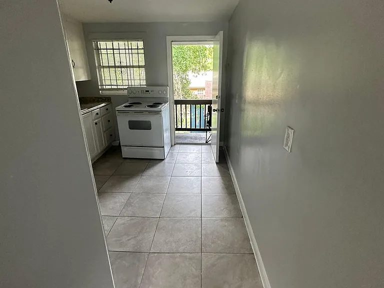 3805 Fairfax St — Photo 8