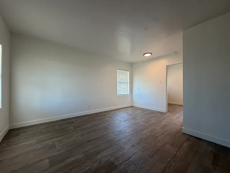 736 E Turney Ave #1 — Photo 5