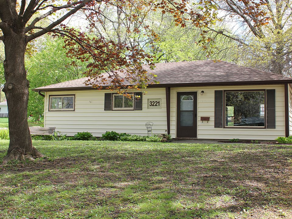 1st image of 3221 Cadillac Dr
