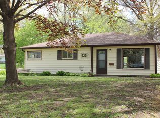 3221 Cadillac Dr, Cedar Falls, IA 50613