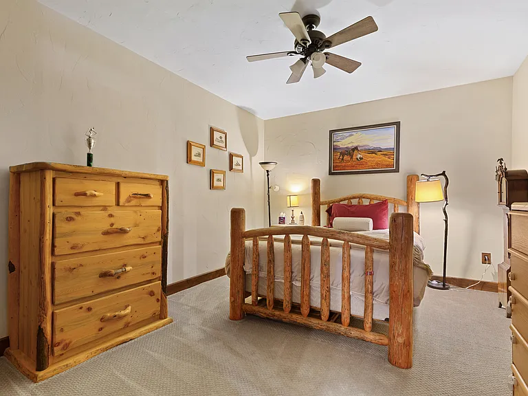 131 Erik Dr — Photo 6