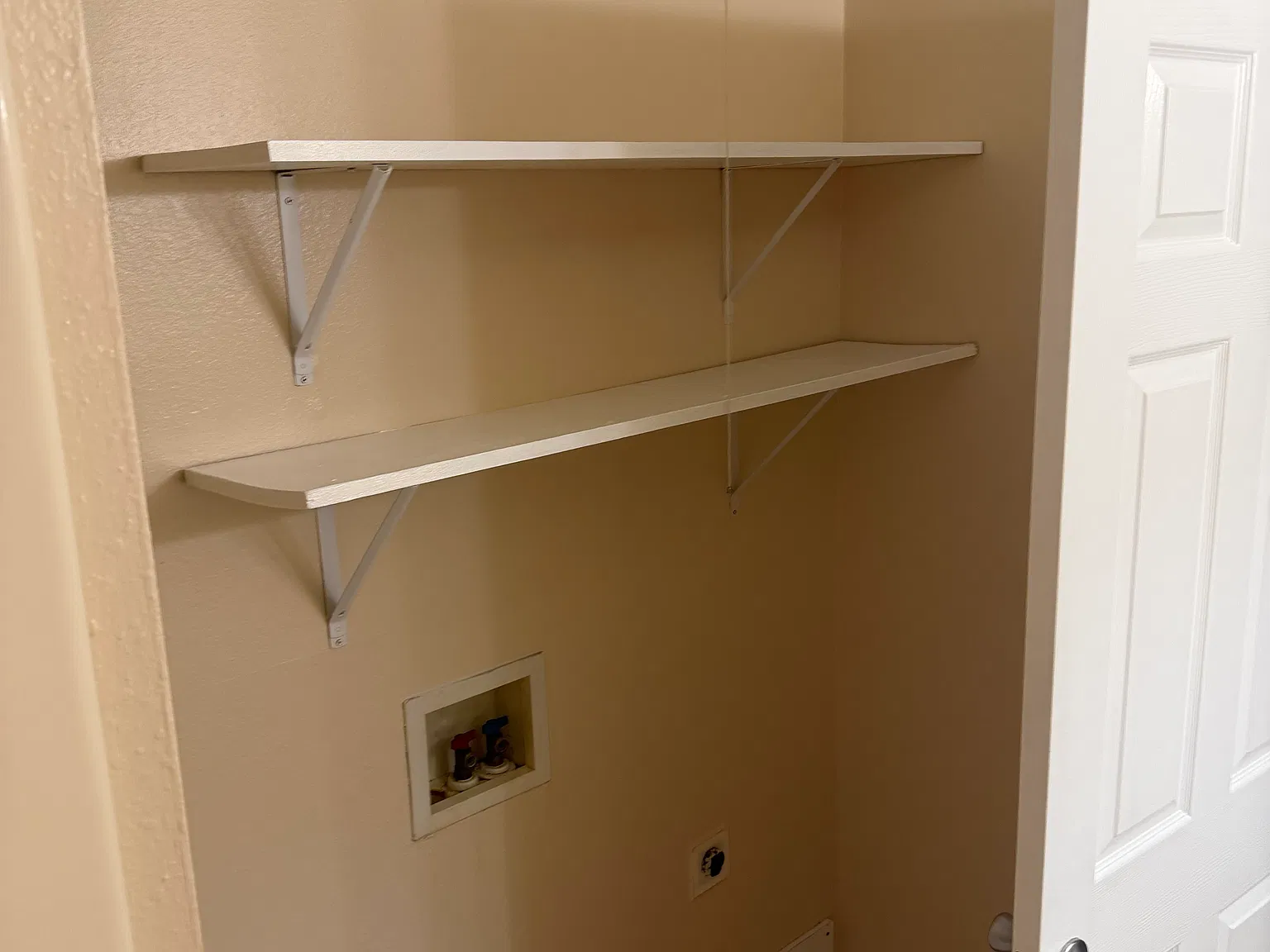 2 bed, 1050 sqft, $1,200 — Photo 4
