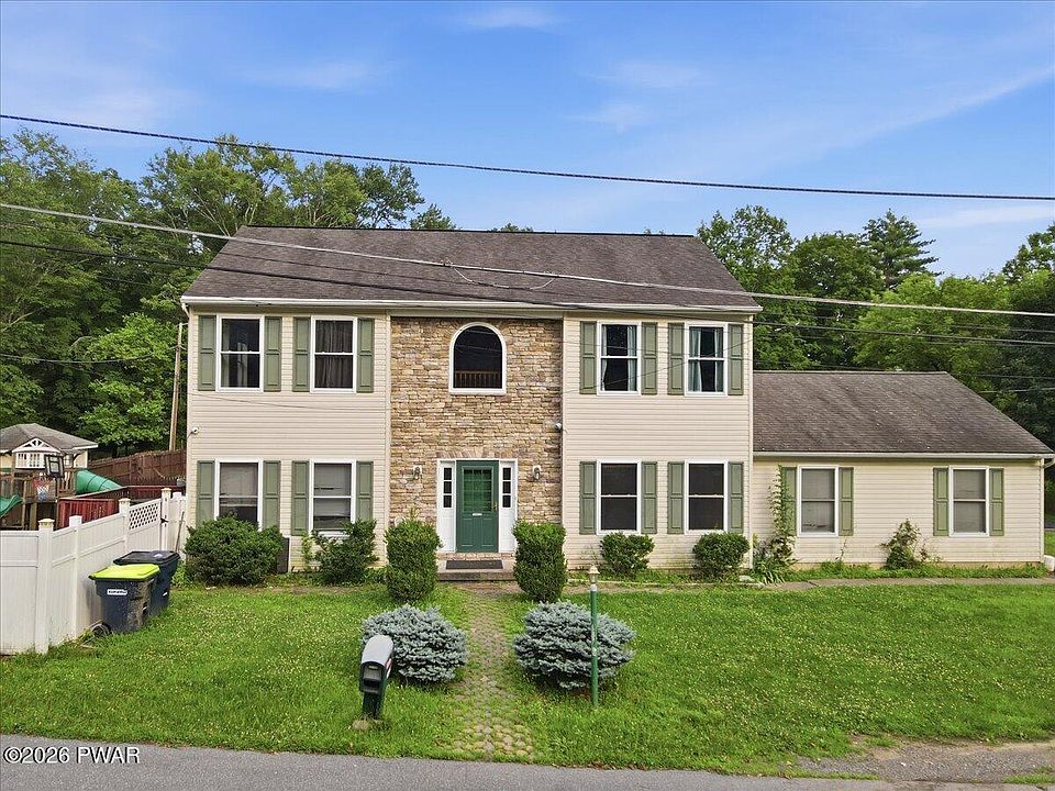 1st image of 3435 Poplar St