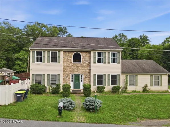 3435 Poplar St, Stroudsburg, PA 18360