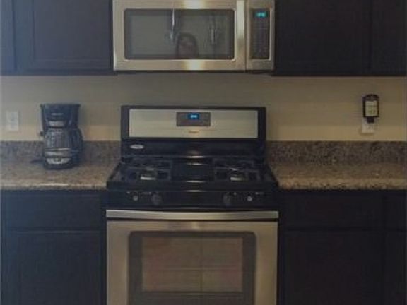 5th image of 734 Easton Dr
