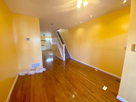 2nd image of 155 N Ellwood Ave