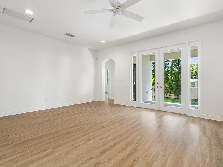 2806 Sanders Dr — Photo 38