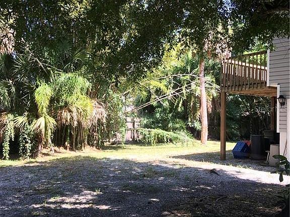 3rd image of 118 Colonia Ln W