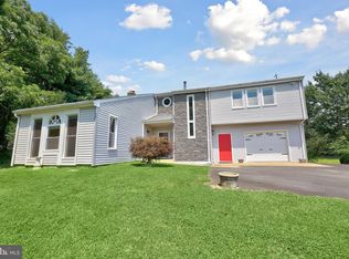 9235 Lees Ridge Rd, Warrenton, VA 20186