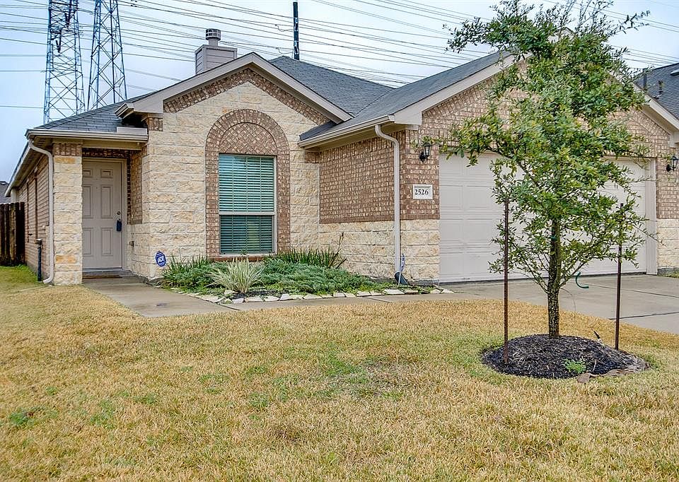 1st image of 2526 Seahorse Bend Dr