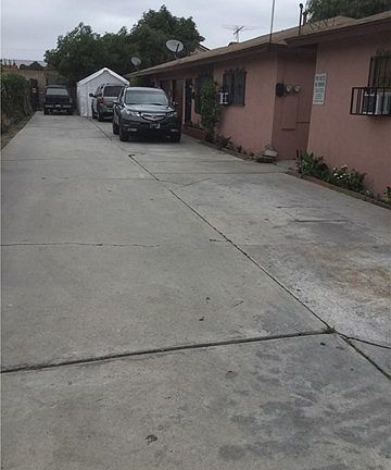 5th image of 5125 Santa Ana St