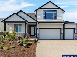 565 NE Dogwood Dr, Sublimity, OR 97385