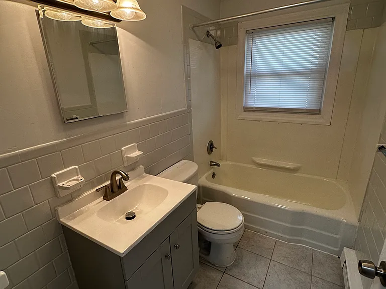 15 Patrick Henry St #28 — Photo 2