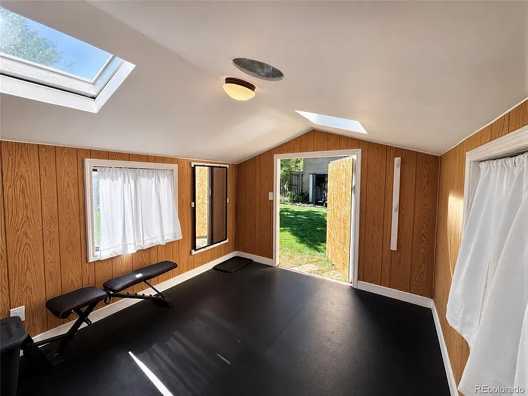 2841 Kearney St — Photo 17