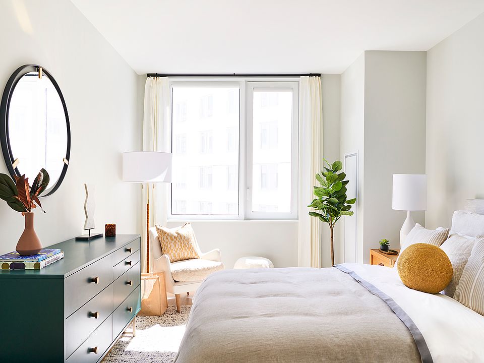 1st image of 30-77 Vernon Blvd #607E