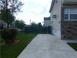 4th image of 276 Union Ave