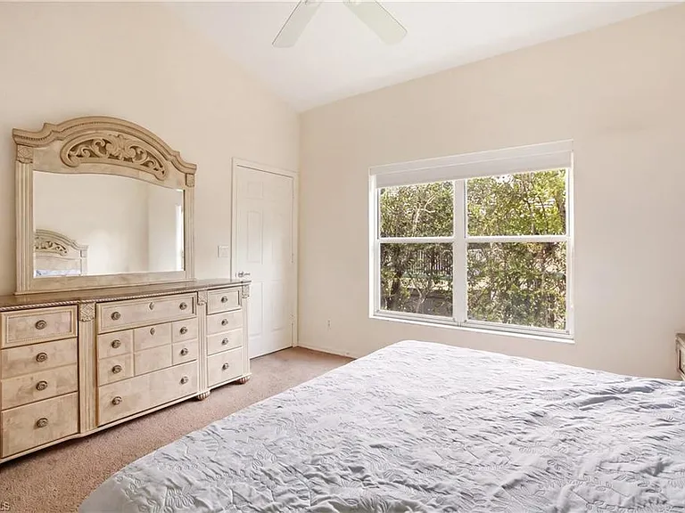 505 Windsor Sq #201 — Photo 27