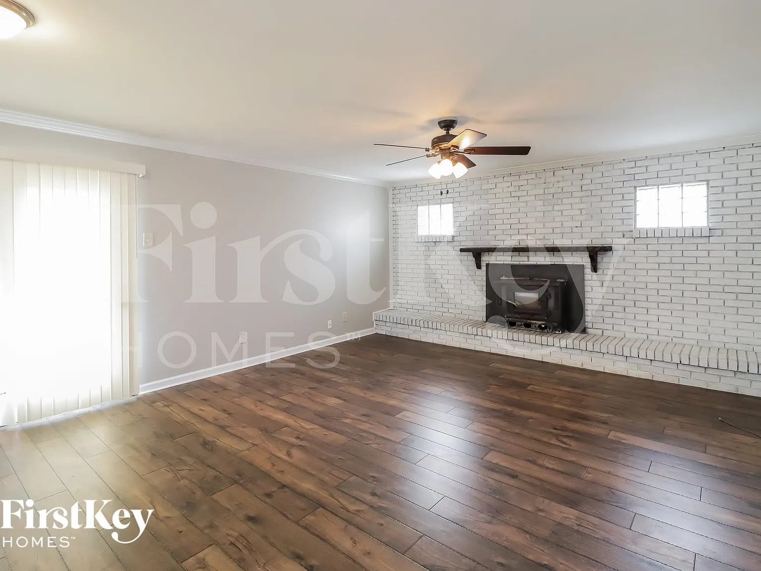 4 bed, 1.5 bath, 1455 sqft, $2,150 — Photo 3