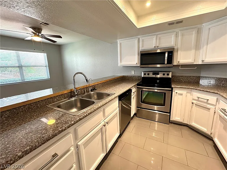 6250 W Flamingo Rd #48 — Photo 8