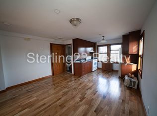 21-77 28th St #3F, Astoria, NY 11105