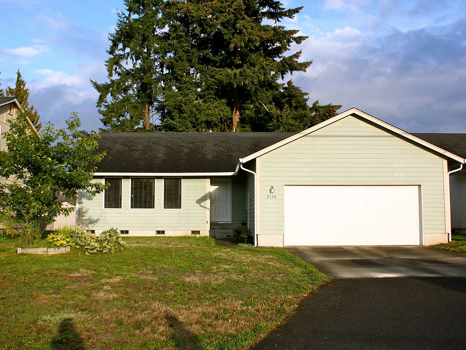 1st image of 2136 Ahlers Ave