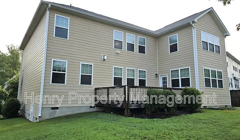 2024 Poplar High Pl — Photo 36