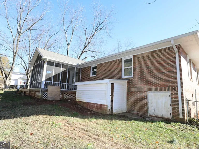 77 Franklin Hwy — Photo 44