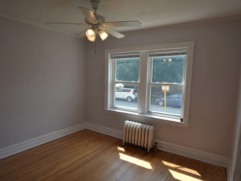 4407 N Kenneth — Photo 38
