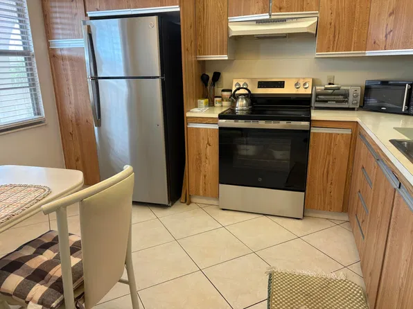 2003 Granada Drive #B4, Coconut Creek, FL 33066