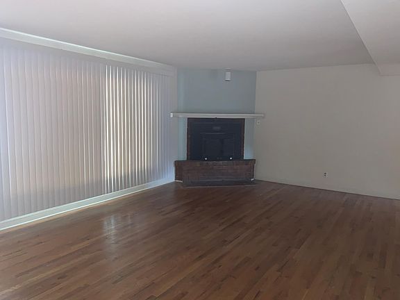 2nd image of 717 Tulane Dr NE