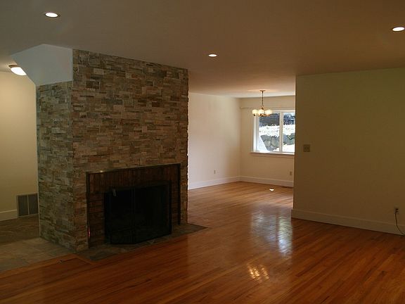4th image of 12945 76th Ave NE
