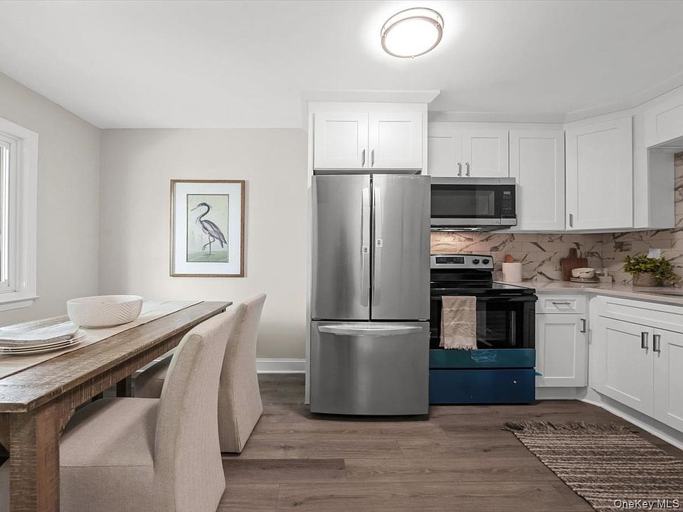 1st image of 40 w 4th #115