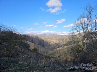 222 Indigo Bunting Ln, Marshall, NC 28753