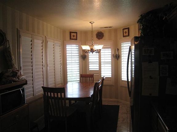 3rd image of 1934 Longdon Dr