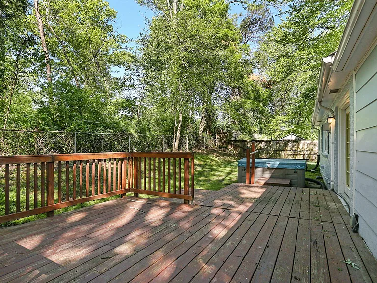 4903 Shirley St — Photo 30